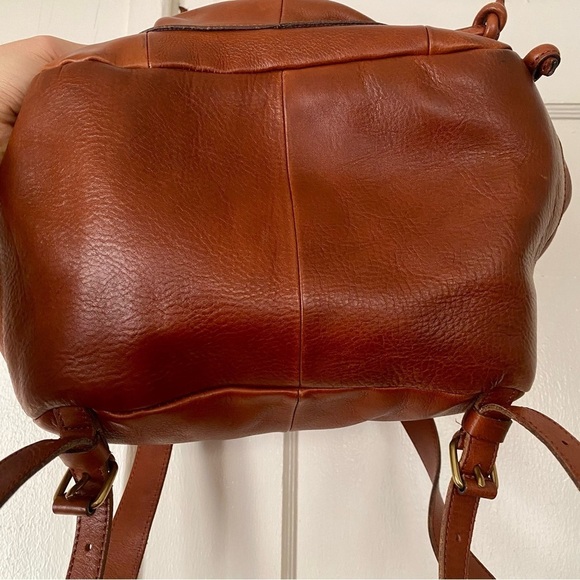 MADEWELL The Transport Rucksack in English Saddle Leather - Picture 12 of 16